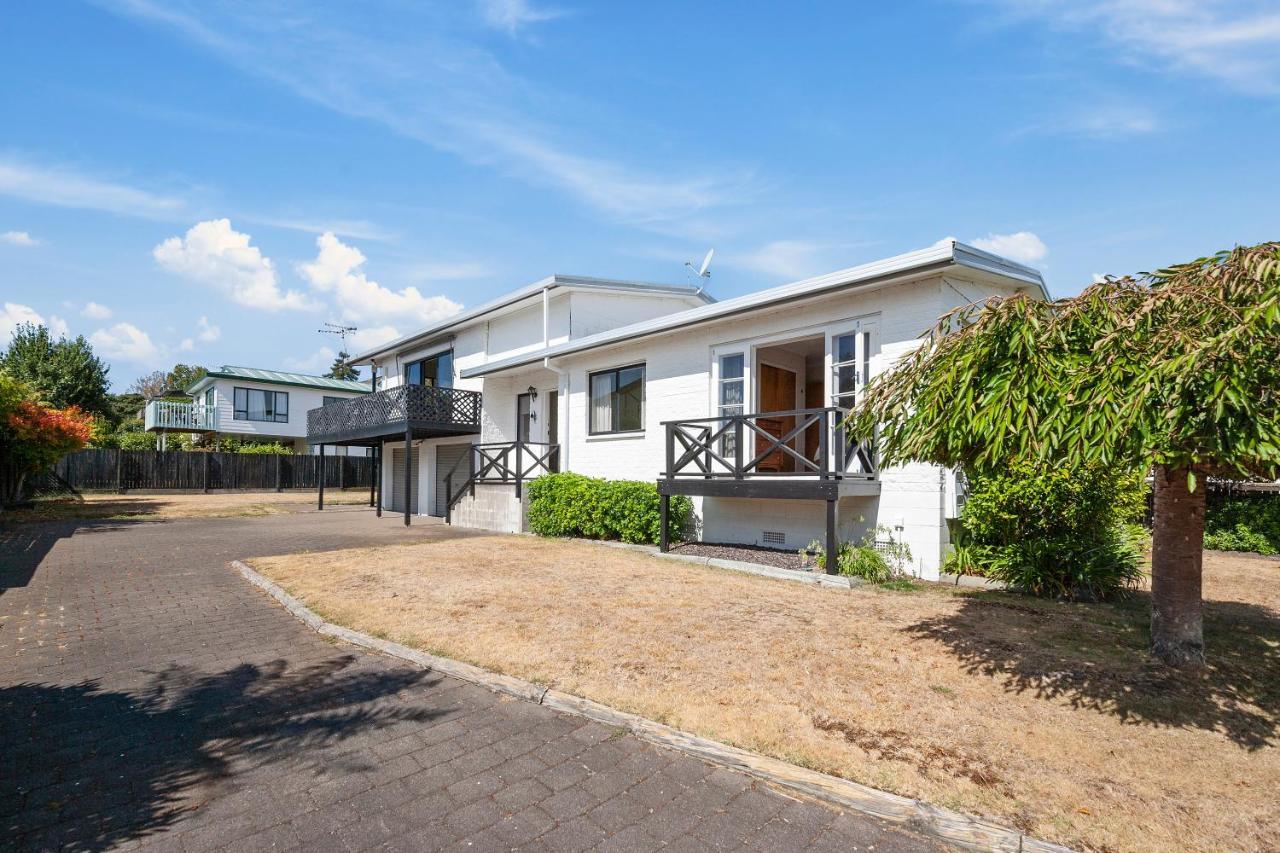 Lake Vista At Two Mile Bay- Taupo Central Home Luaran gambar