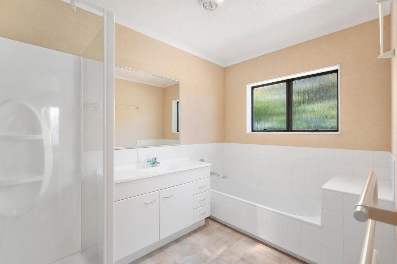 Lake Vista At Two Mile Bay- Taupo Central Home Luaran gambar
