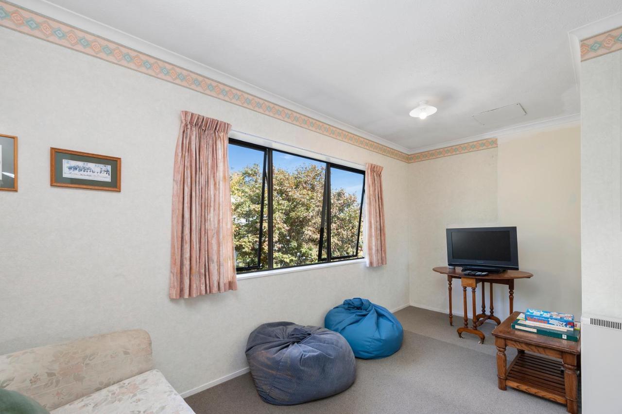 Lake Vista At Two Mile Bay- Taupo Central Home Luaran gambar